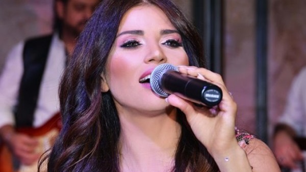 حلو الفن – الفنانة أسمرا تطلق كليب “على عيني”