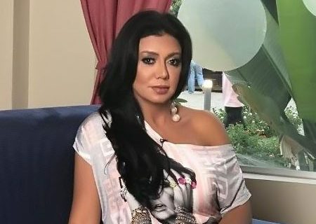 حلو الفن - رانيا يوسف تشعل "أنستغرام" بفستان قصير والجمهور يسأل عن البطانة.. شاهد