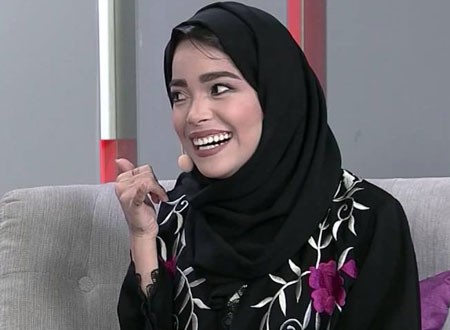 حلو الفن - الفنانة الإماراتية مشاعل الشحي تتخلى عن حجابها تمامًا.. فيديو -  HelouAlFan.com