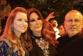 حلو الفن - إليسا تمنح إيلي صعب قبلة خاصة في سهرة زفاف إبنه.. فيديو