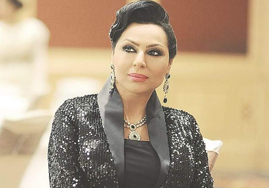 حلو الفن – فيديو.. الفنانة الكويتية زهرة الخرجي تحلق شعرها على “الزيرو”