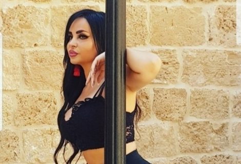 حلو الفن - النجمة ألين عبود تستعرض رشاقتها في أحدث جلسة تصوير.. صور
