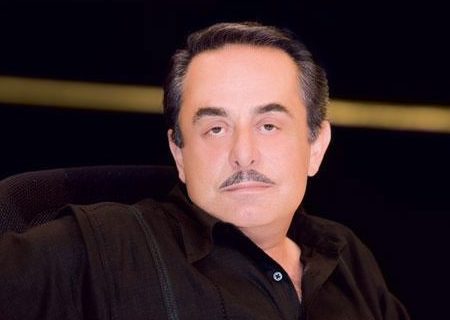حلو الفن - قصة الفتاة التى غنى لها ملحم بركات "على بابي واقف قمري".. تعرّف عليها في ذكرى عيد ميلاده.. فيديو