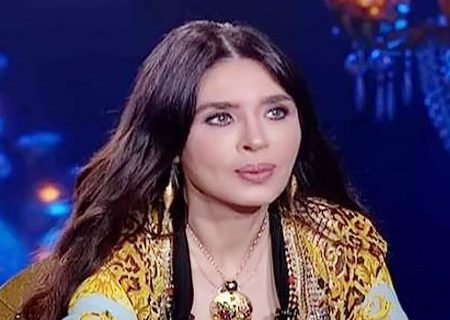 حلو الفن - نقل نجل دينا للمستشفى والفنانة تحذر متابعيها.. صورة