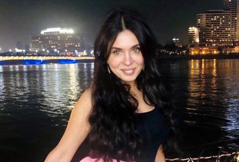 حلو الفن - الراقصة دينا تخضع لعملية جراحية وفنانات يتمنين لها الشفاء العاجل.. شاهد