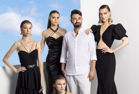 حلو الفن - نجا سعادة يُطلق مجموعته الجديدة "Femme D’Azur" للأزياء الجاهزة  لربيع وصيف 2023 ضمن أسبوع الموضة في باريس