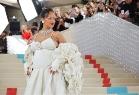 حلو الفن - ريهانا بمجوهرات يصل سعرها إلى 24 مليون دولار في Met Gala