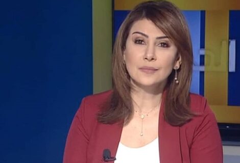 حلو الفن - الإعلامية سمر أبو خليل مع إبنتيها في صورة بـ أحد الشعانين