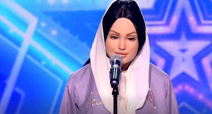 حلو الفن – الروبوت السعودي ” سارة ” تبهر أعضاء لجنة تحكيم Arbas Got Talent