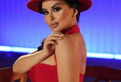 حلو الفن - الفنانة “سمرا” تقترب من الترند المغربي بأغنيتها الصيفية “Mahlaha Leila”
