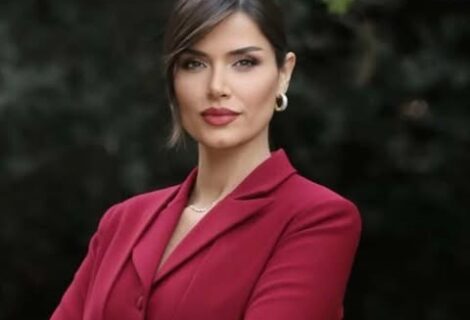 حلو الفن - نبيلة عوّاد وصورة تجمعها بمولودها الأول "عمر"